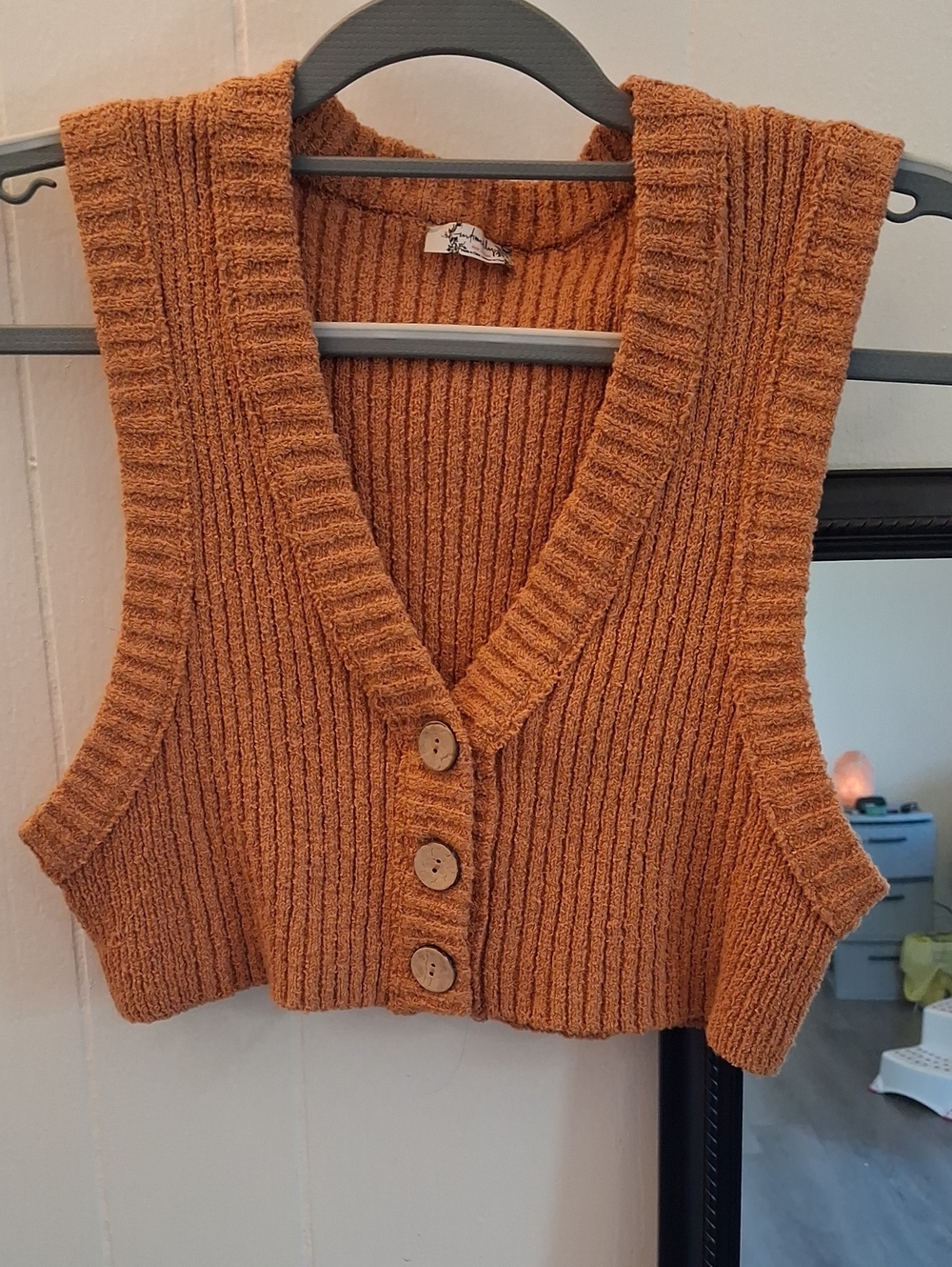 Free People Chunky Ribbed Knit Button-Front Cropped Sweater Vest in Camel Tan